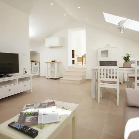 Luxury Lovely Maiden Near Vela Luka, Pool Villa Vela Luka