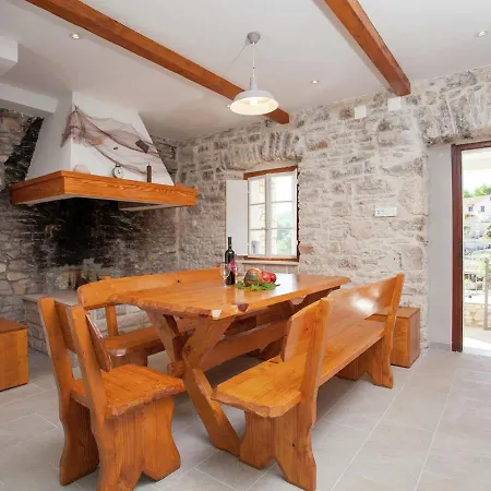 Luxury Lovely Maiden Near Vela Luka, Pool *